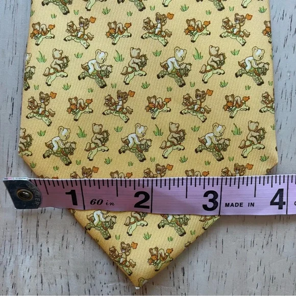 Salvatore Ferragamo Yellow Gold Teddy Bear riding Pony Silk Tie! Like new - Picture 4 of 6